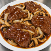Eye Fillet Steak with Mushroom (Chinese)
